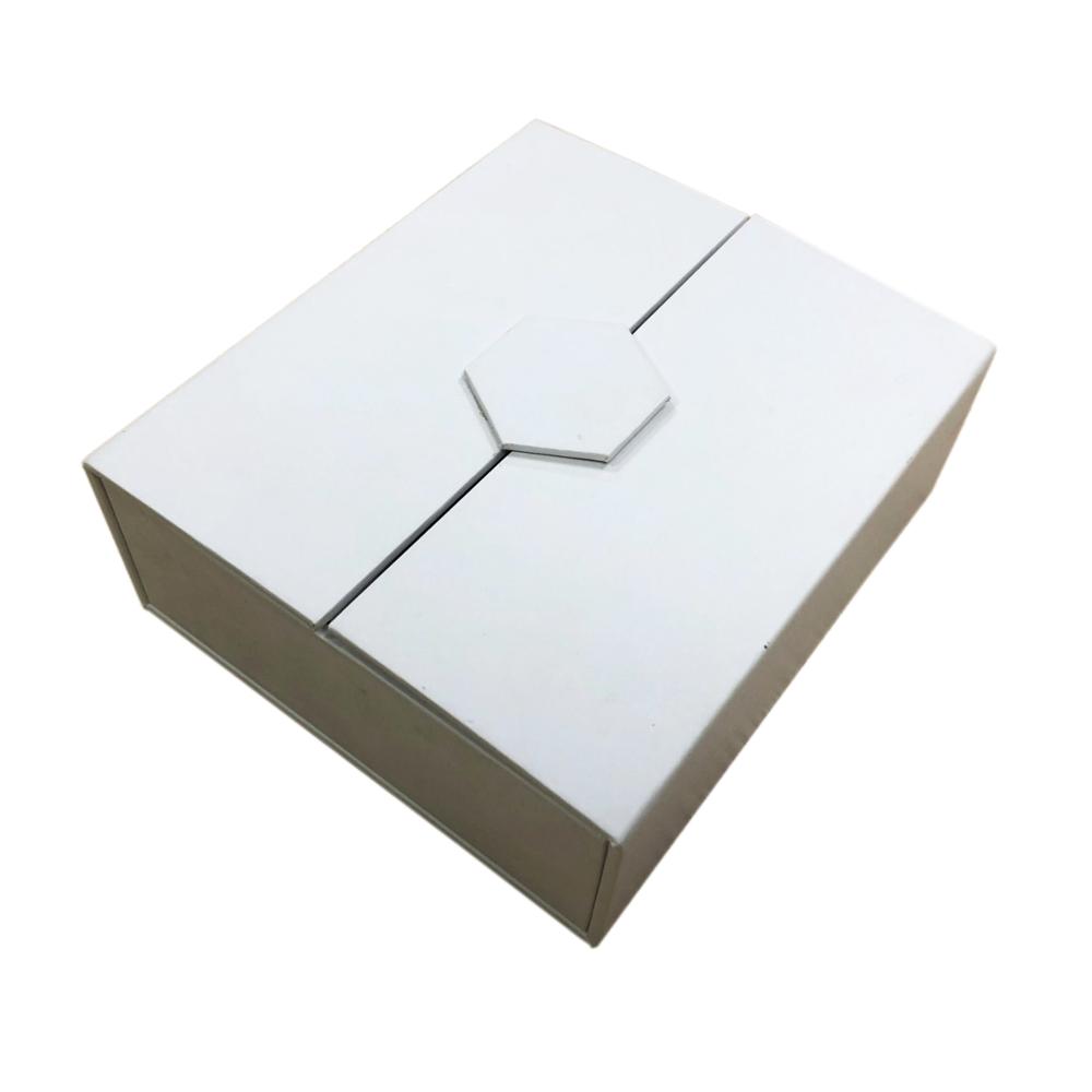 cusotm Medium Gift Boxes