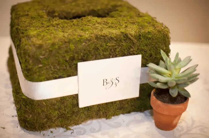 DIY Moss Bed Wedding Card Box