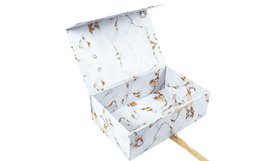 White-Gift-Boxes-for-candle-4