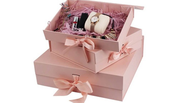 custom-pink-Gift-Boxes-360x203